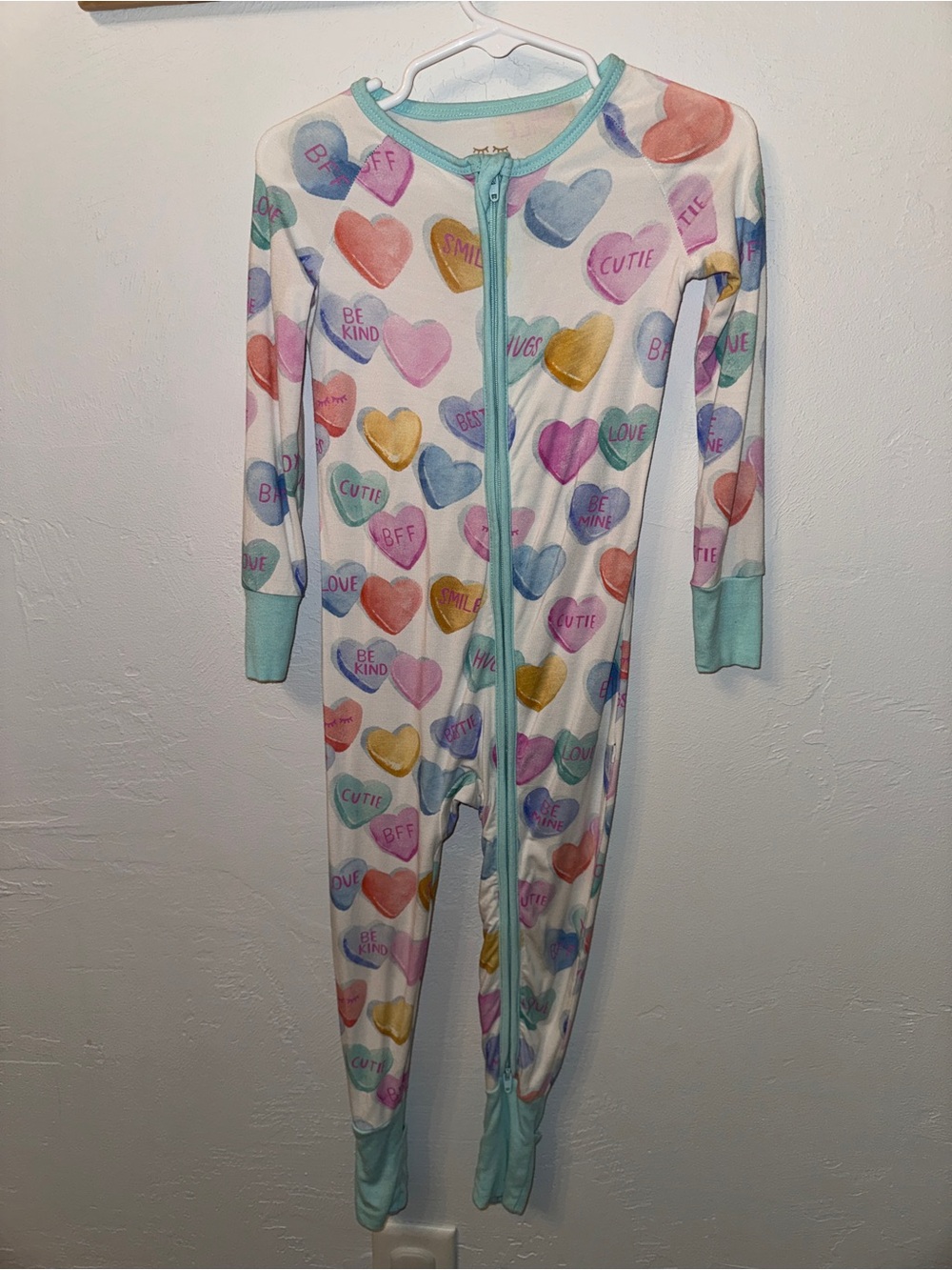 Little Sleepies Pastel Conversation Bamboo Heart Zippy with Mint Trim 2T
